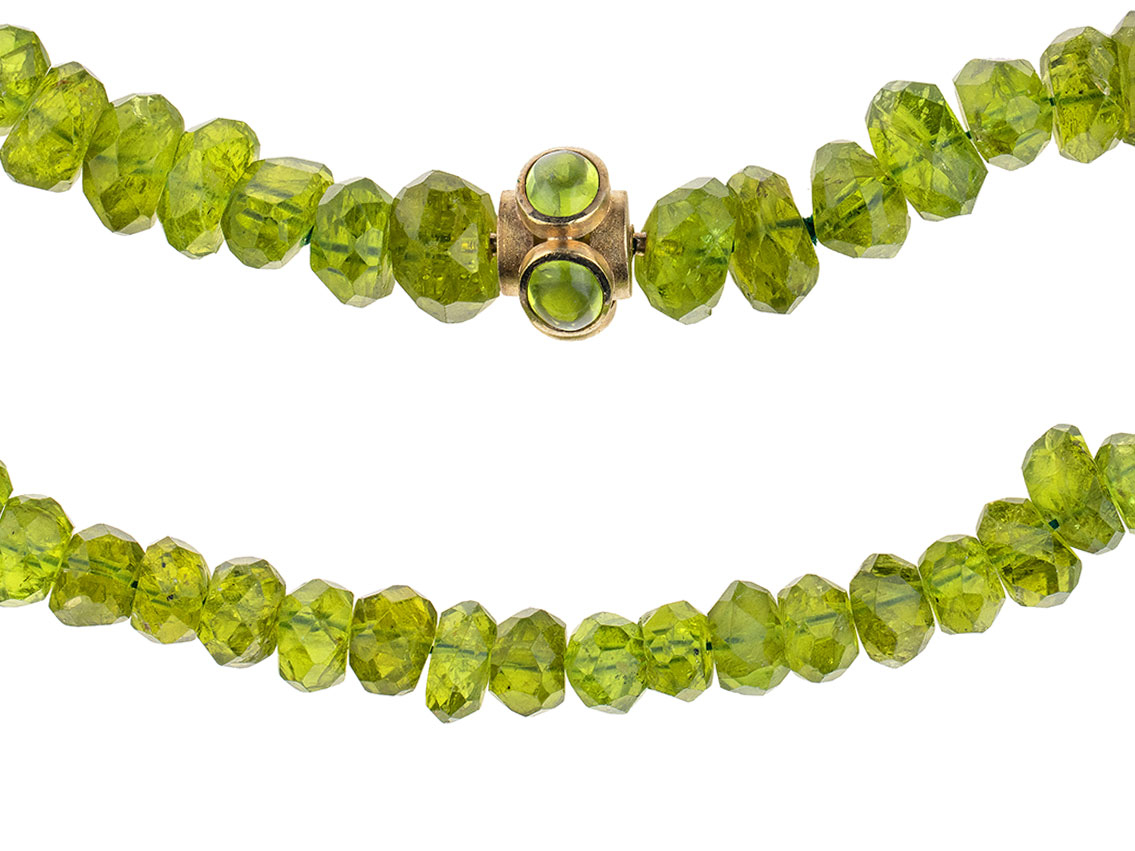 Peridot-Collier mit 18 top kt Gelbgold-Bajonettverschluss